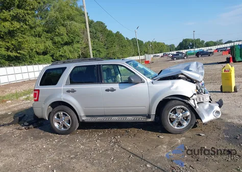 2009 Ford Escape Xlt from USA, damaged, VIN 1FMCU03739KA36420
